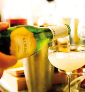 Cocktail clasic cu șampanie