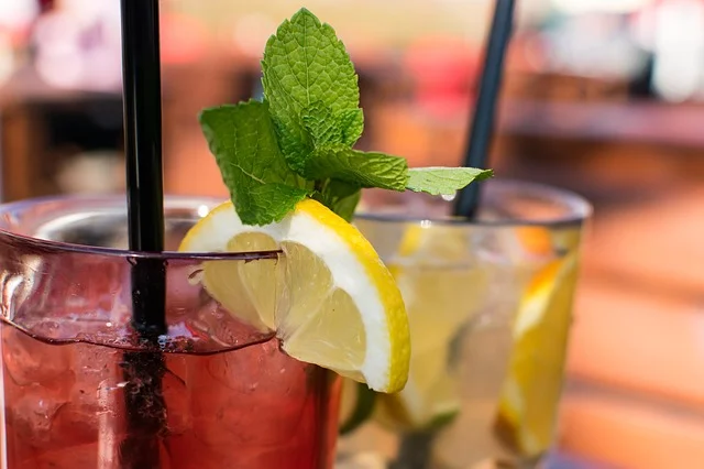 Carte retete cocktailuri