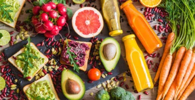 retete de sucuri naturale preparate cu legume sanatoase